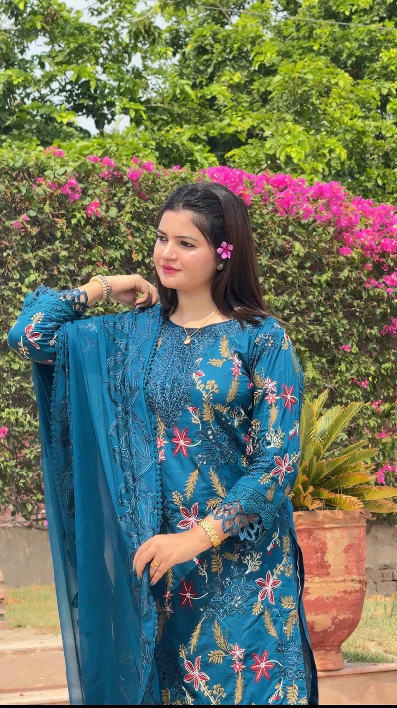 Elara(3-Piece Embroidered Lawn Suit)